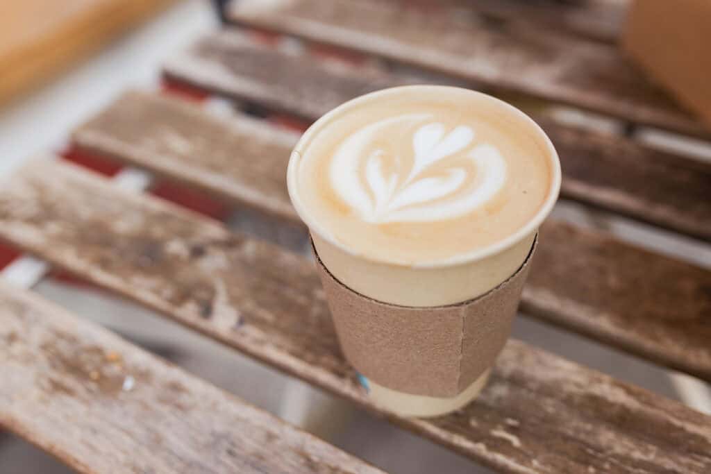 Articles 11 Latte To Go 2048x1365 72 Res